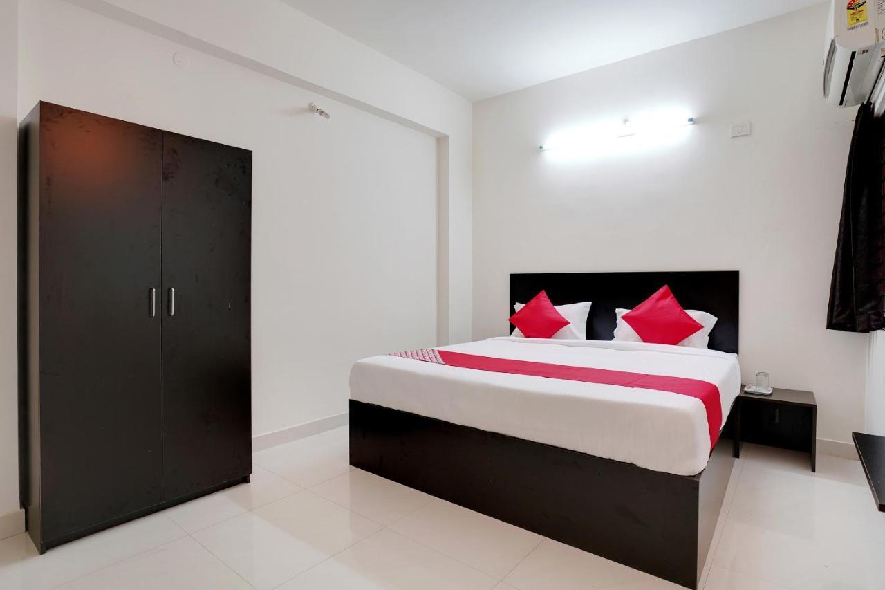 Oyo 41102 Hyderabad Elite Hotel Haidar Sahibguda Kültér fotó