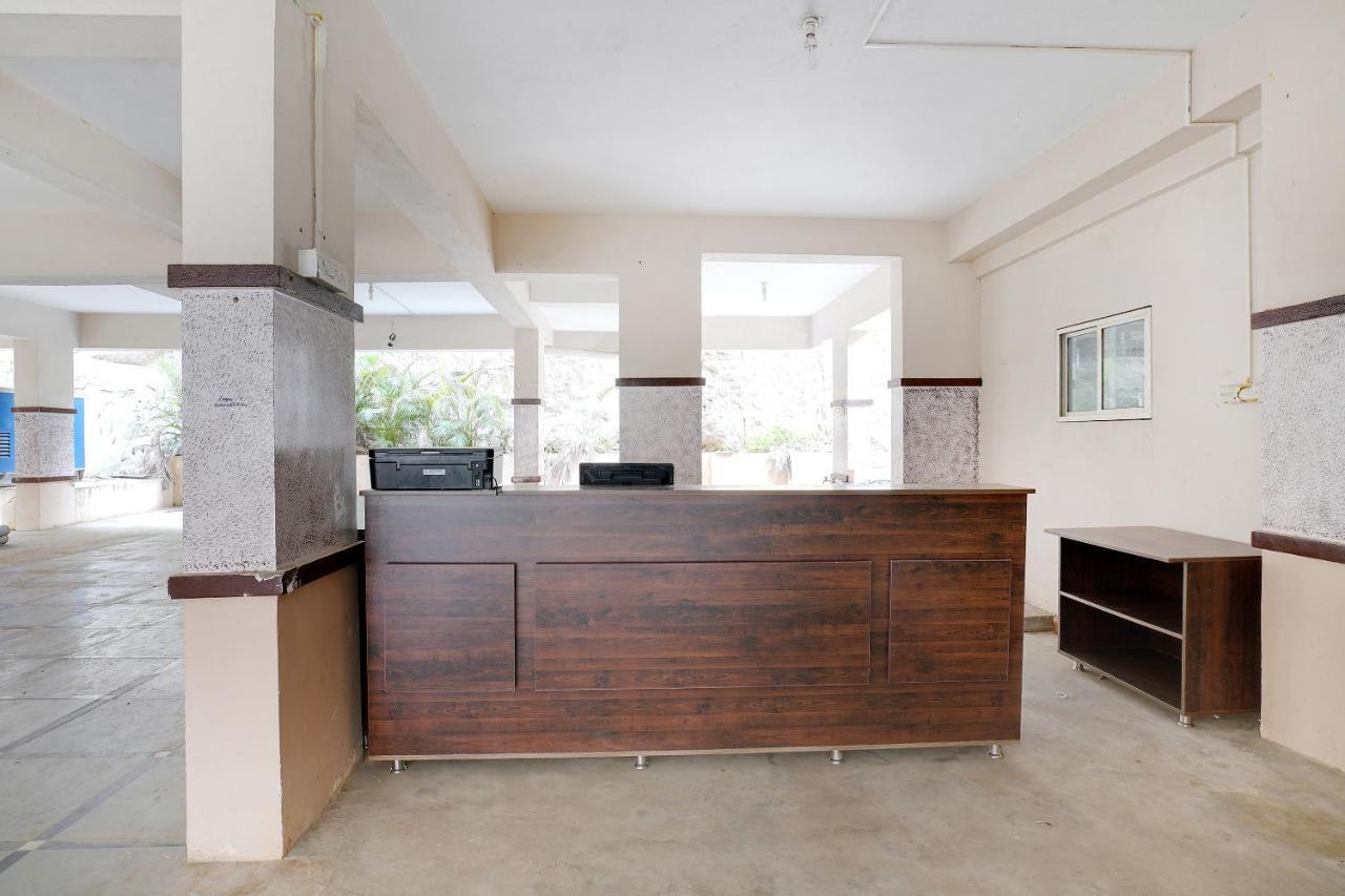Oyo 41102 Hyderabad Elite Hotel Haidar Sahibguda Kültér fotó