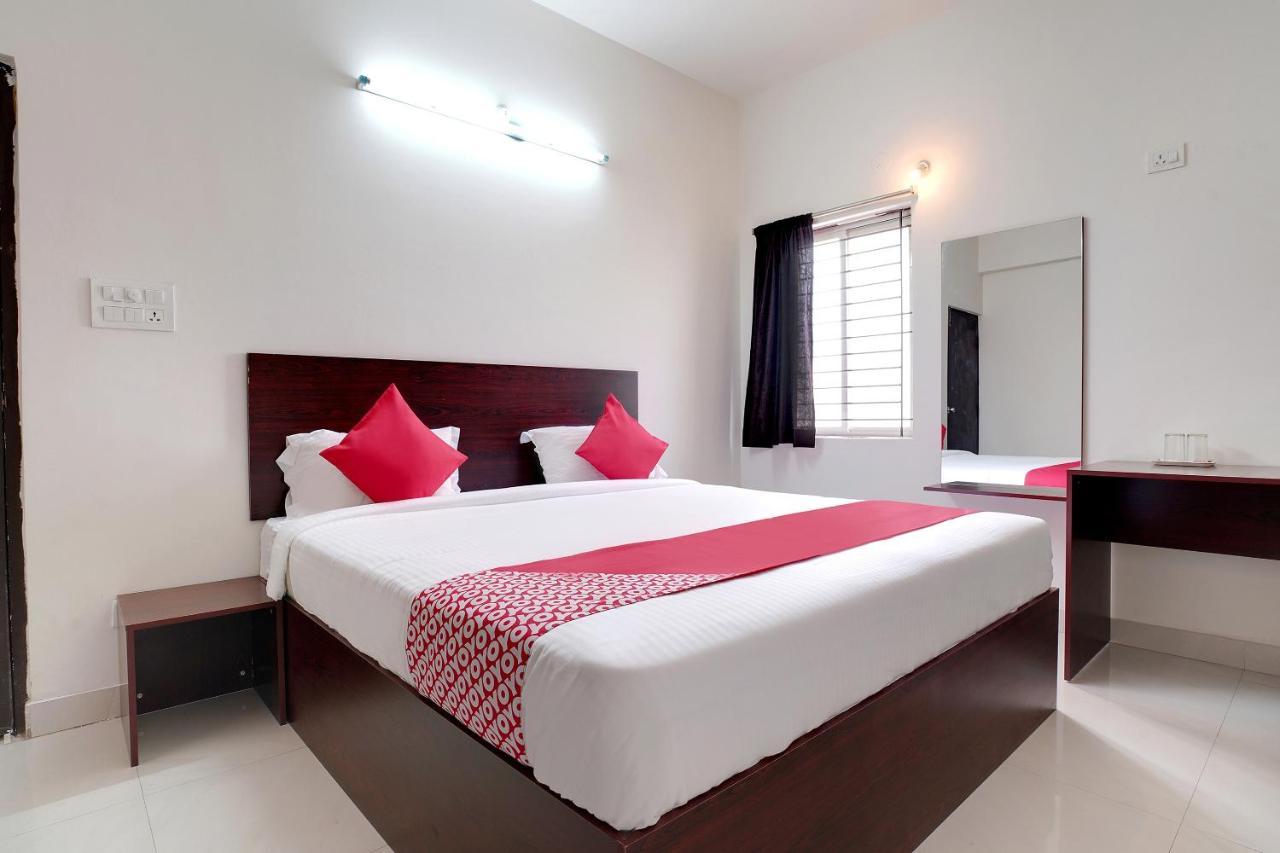 Oyo 41102 Hyderabad Elite Hotel Haidar Sahibguda Kültér fotó