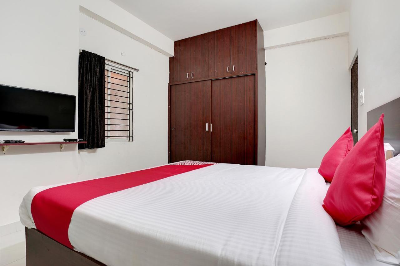Oyo 41102 Hyderabad Elite Hotel Haidar Sahibguda Kültér fotó
