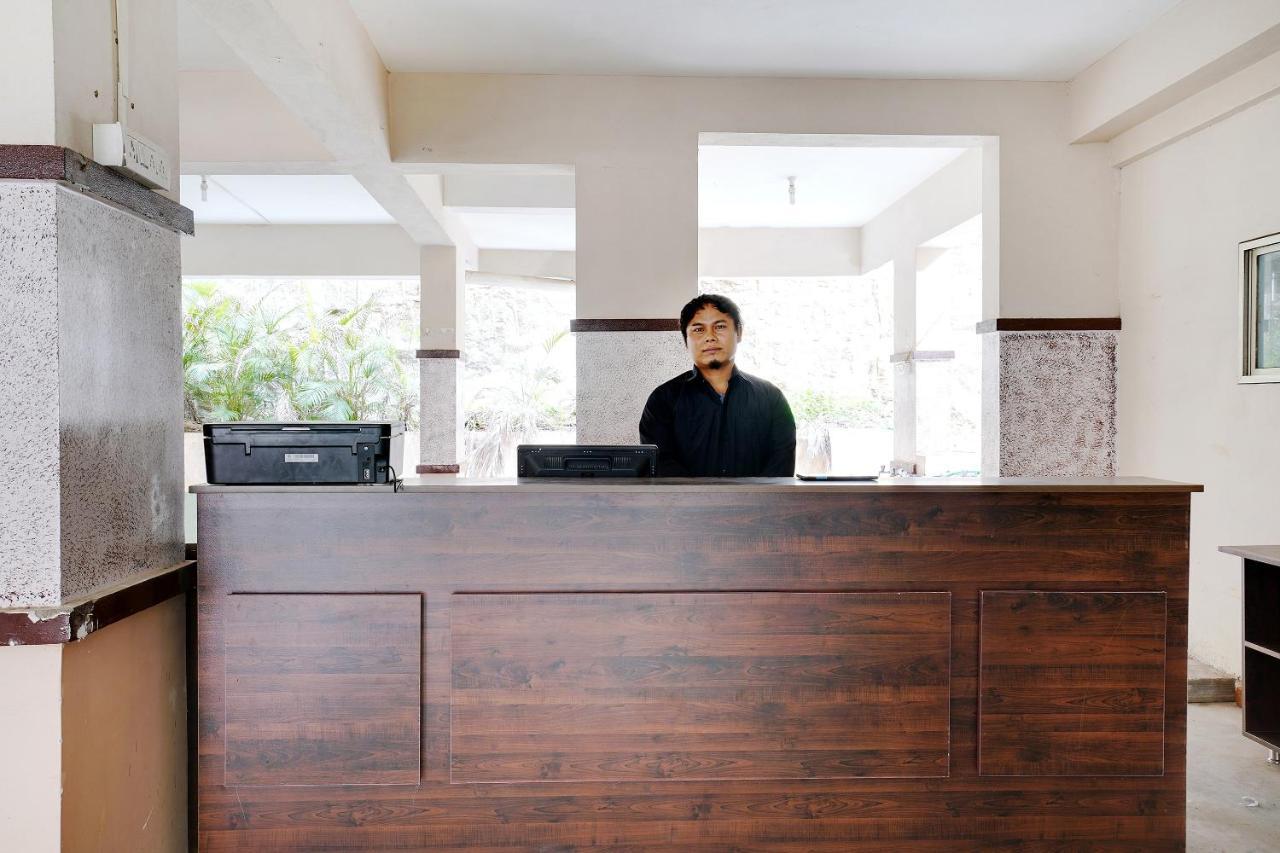 Oyo 41102 Hyderabad Elite Hotel Haidar Sahibguda Kültér fotó
