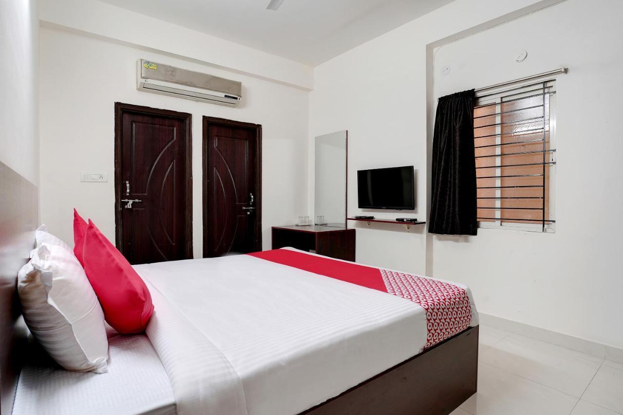 Oyo 41102 Hyderabad Elite Hotel Haidar Sahibguda Kültér fotó