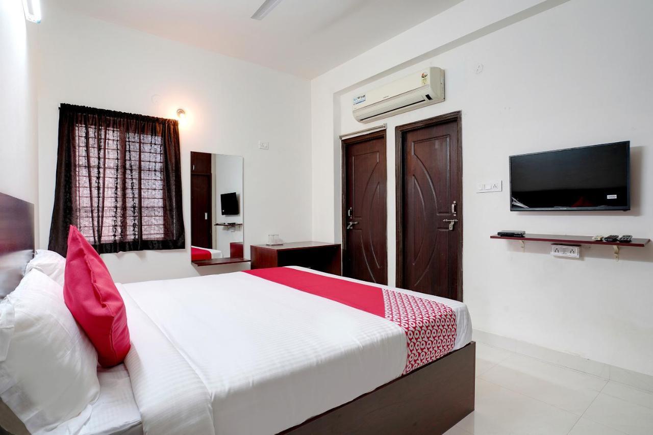Oyo 41102 Hyderabad Elite Hotel Haidar Sahibguda Kültér fotó